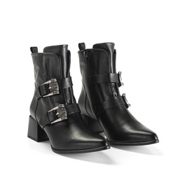 Livigno Tronchetto with calf buckles, black, 40 EU