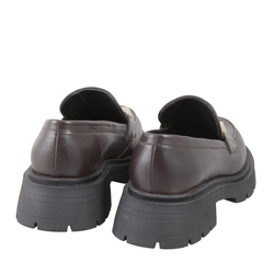 Aspen Moccasin Studs In Calf , Dark Brown, 38 EU